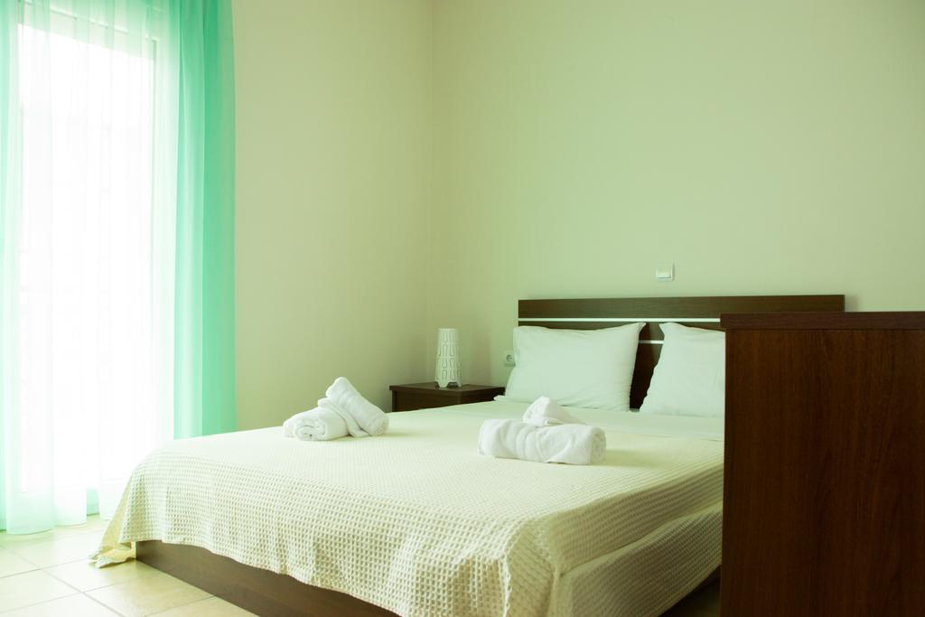 Angel Luxury Apartments Keramotí Esterno foto