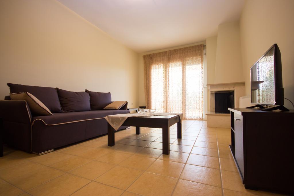 Angel Luxury Apartments Keramotí Esterno foto