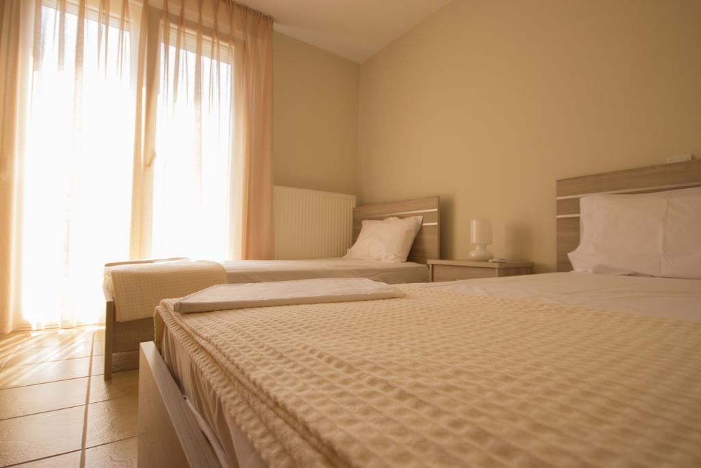 Angel Luxury Apartments Keramotí Esterno foto