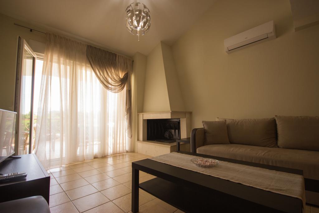 Angel Luxury Apartments Keramotí Esterno foto